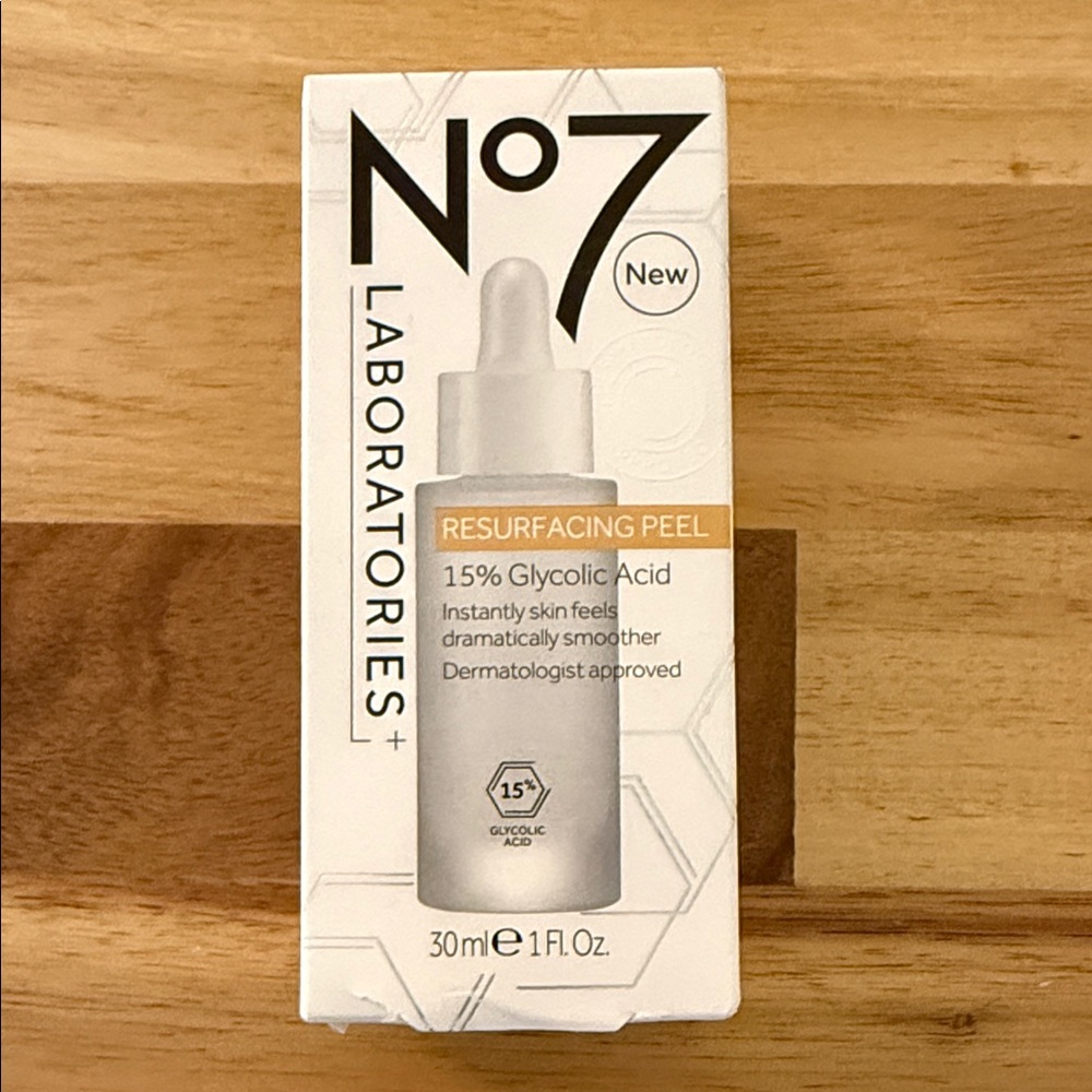 No7 Laboratories Resurfacing Peel with Glycolic Acid